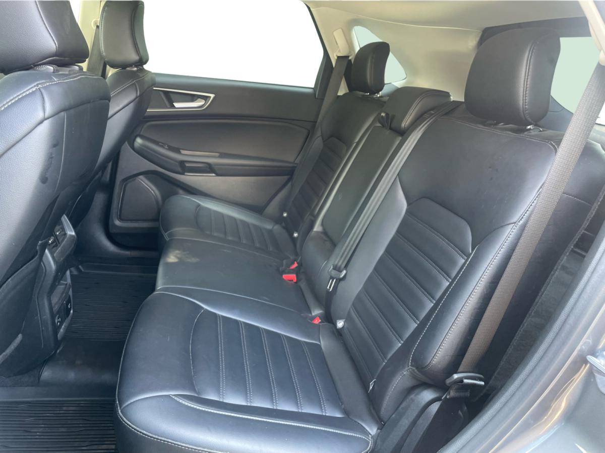 2022 Ford Edge SEL AWD Image principale