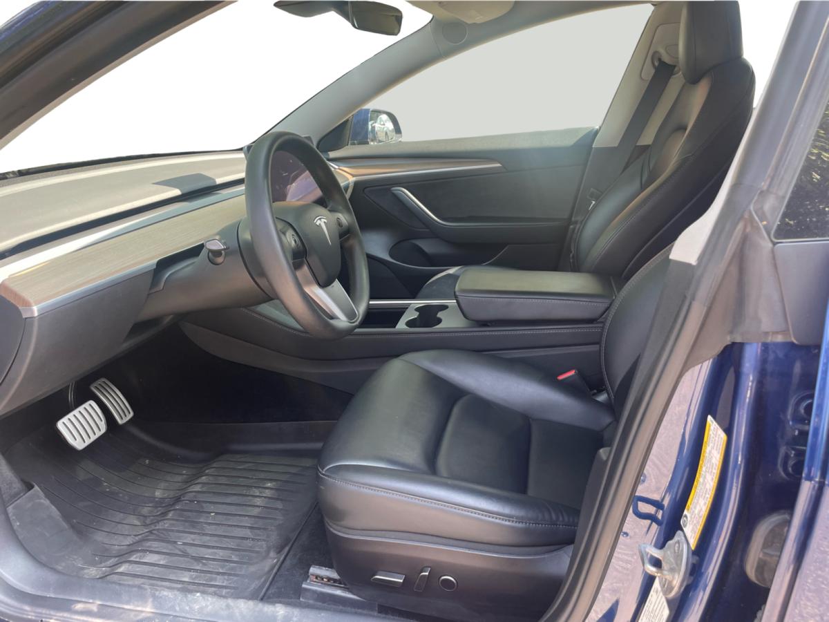 2022 Tesla Model 3  Main Image