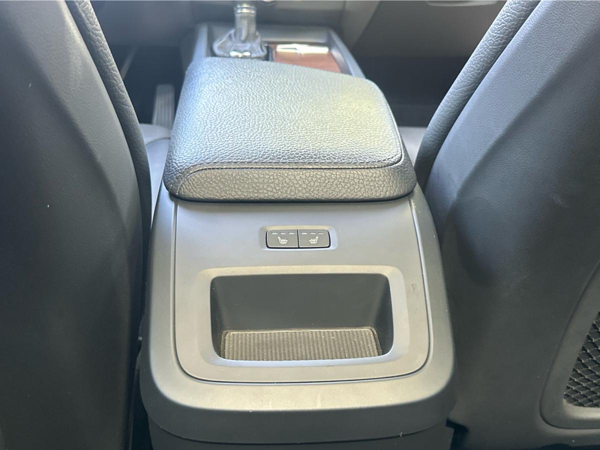 2021 Volvo XC60 T6 AWD Momentum Main Image