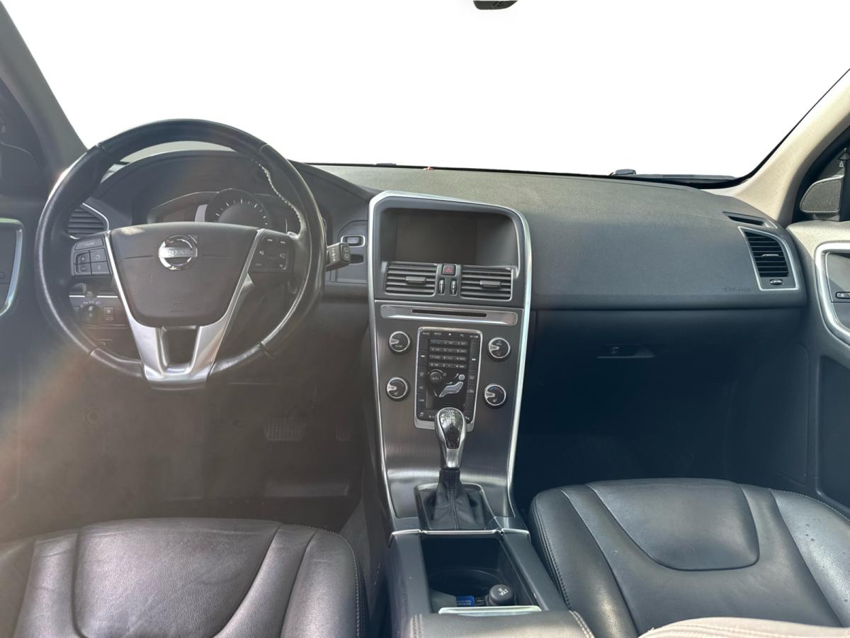 2015 Volvo XC60 AWD T6 Premier Plus Image principale