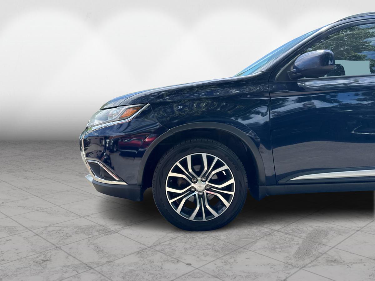 2016 Mitsubishi Outlander AWC 4dr ES Image principale