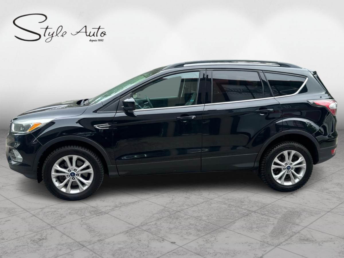 2017 Ford Escape 4WD 4dr SE Image principale