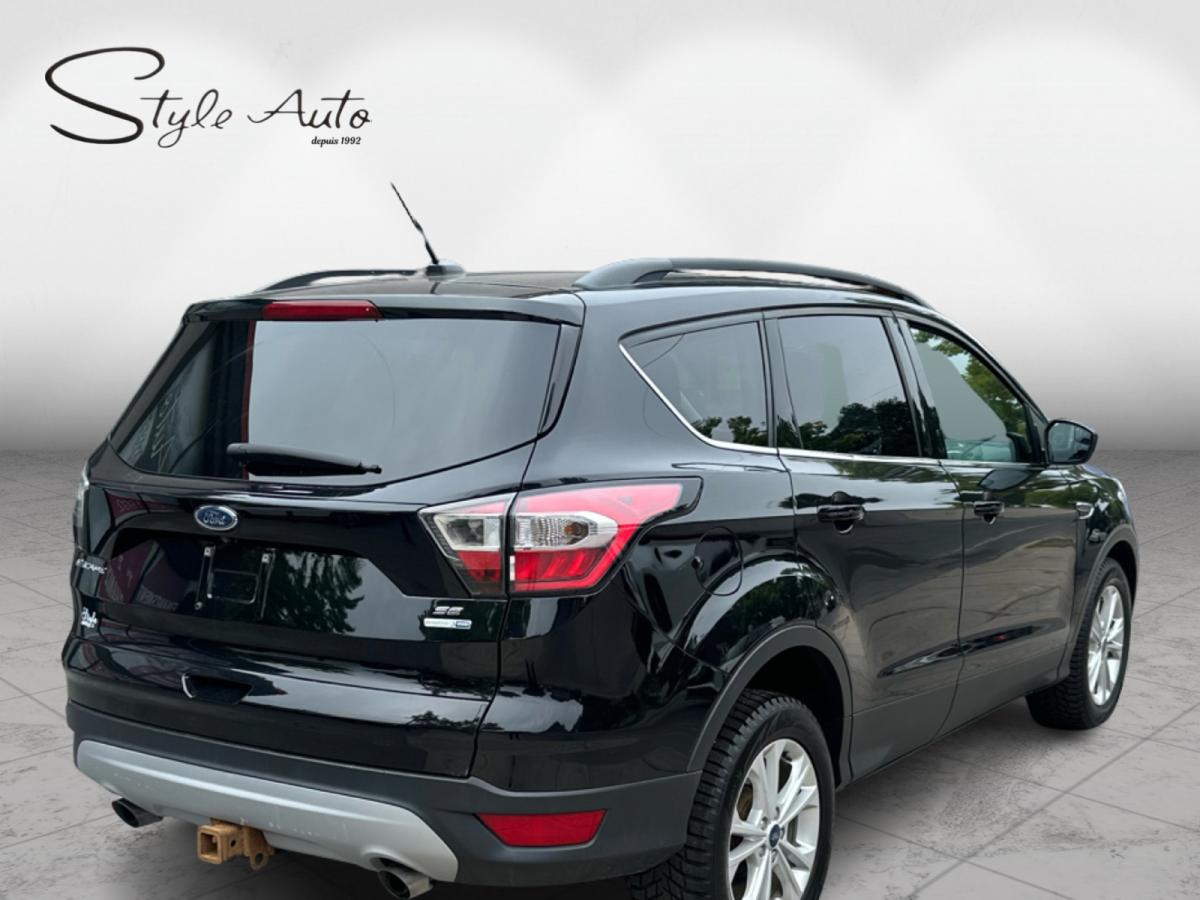 2017 Ford Escape 4WD 4dr SE Image principale
