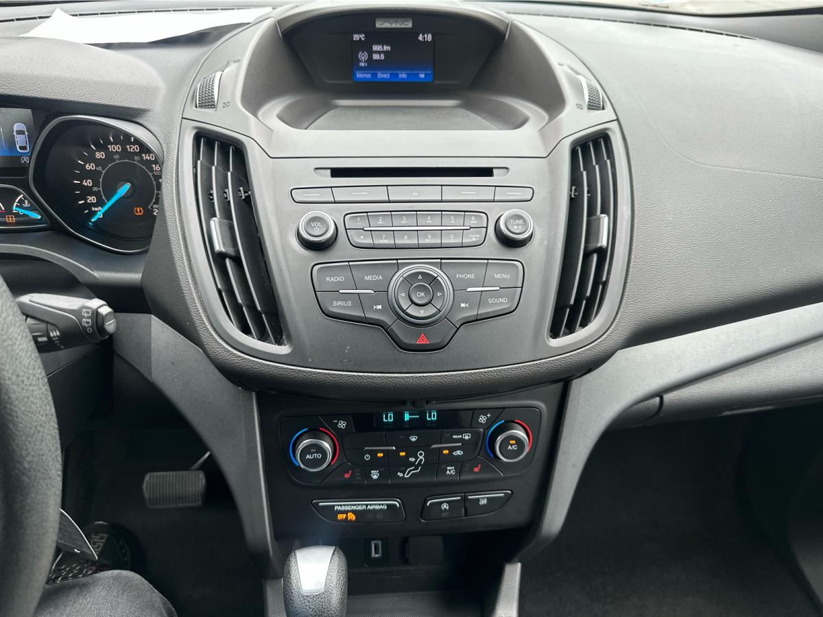 2017 Ford Escape 4WD 4dr SE Image principale
