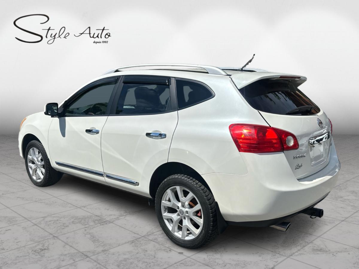 2011 Nissan Rogue FWD 4dr SV Image principale