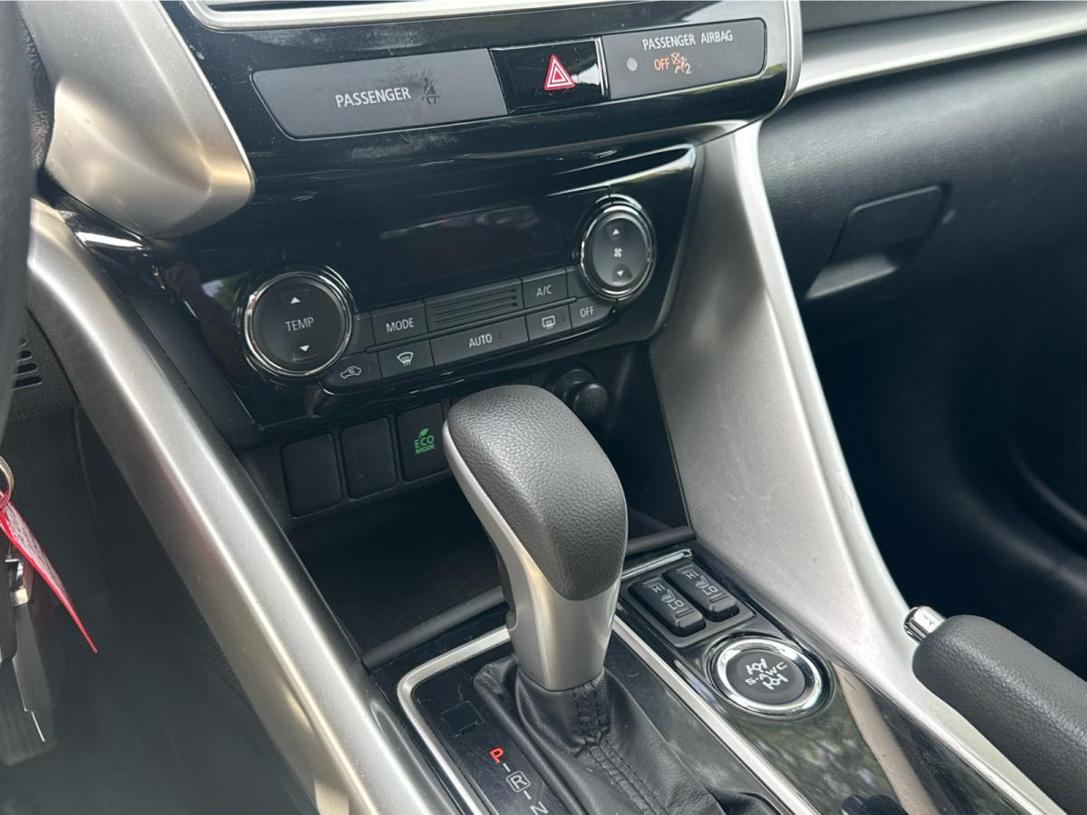 2020 Mitsubishi Eclipse Cross ES S-AWC Main Image