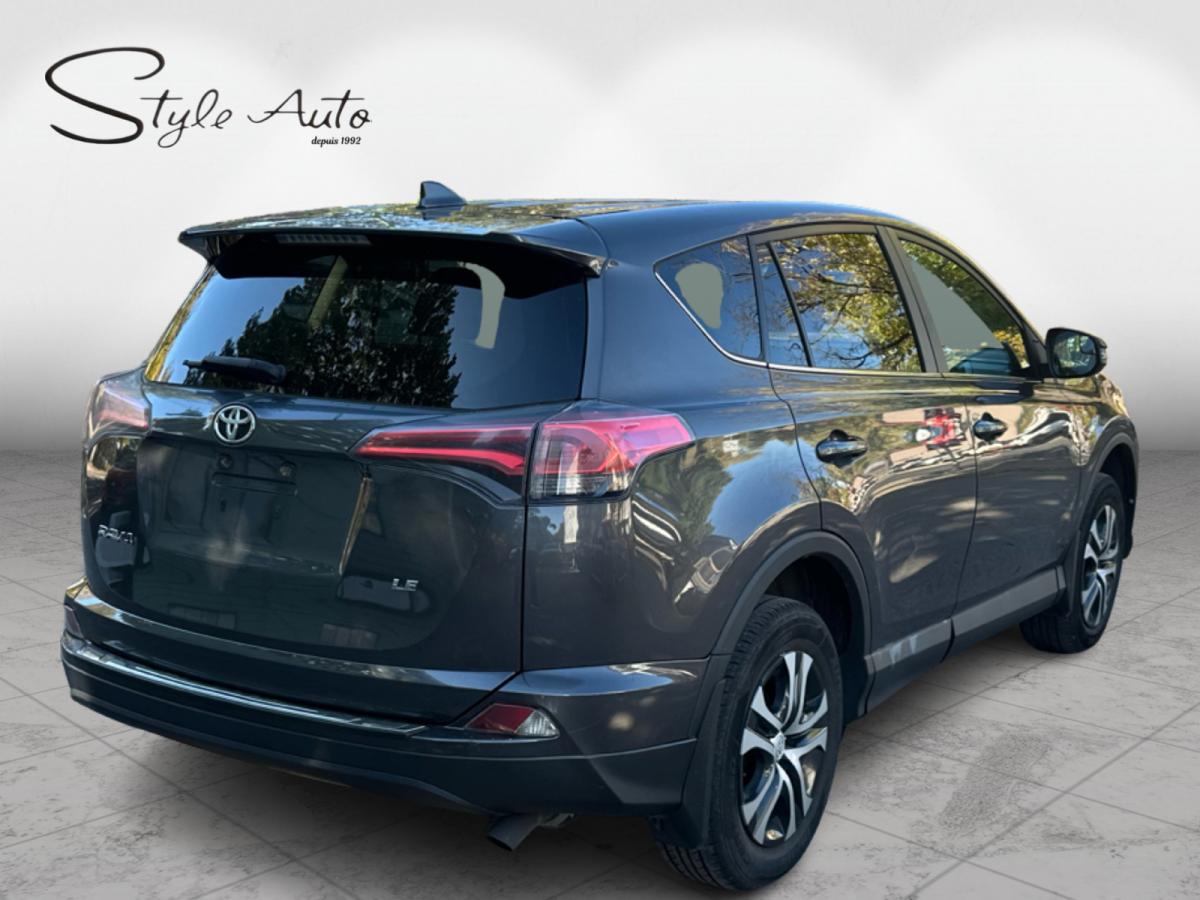 2016 Toyota RAV4 LE Main Image