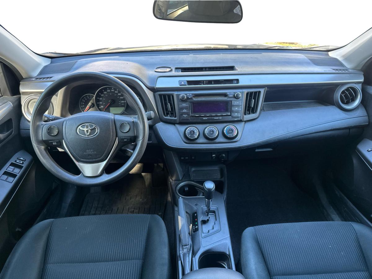 2016 Toyota RAV4 LE Main Image