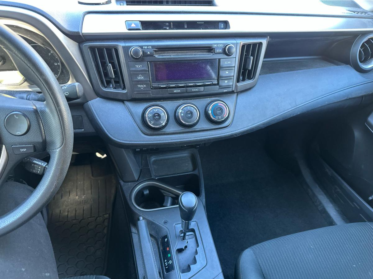 2016 Toyota RAV4 LE Main Image
