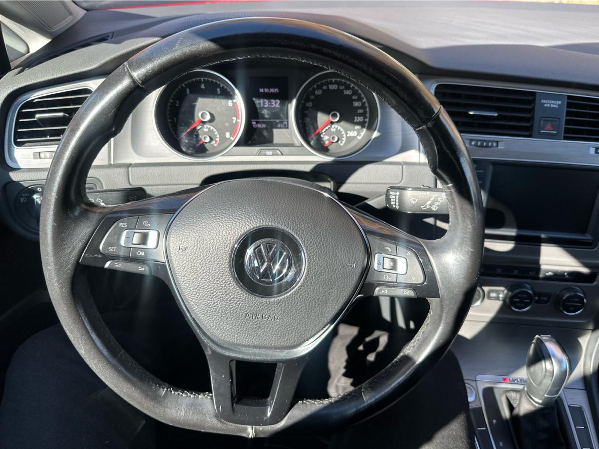 2017 Volkswagen Golf SportWagen 4dr DSG 1.8 TSI Trendline 4MOTION Main Image
