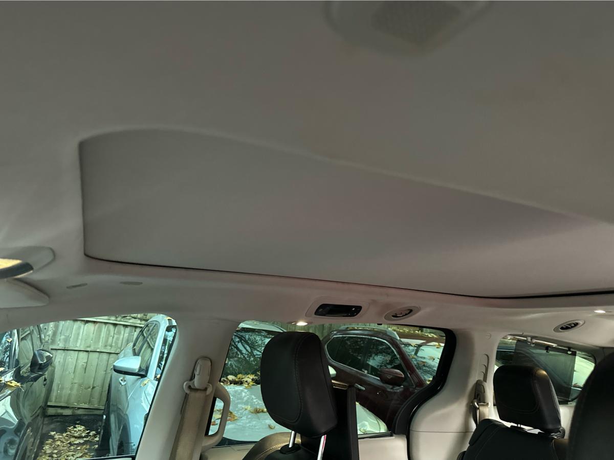 2018 Chrysler Pacifica Touring-L Plus 7 pass Main Image