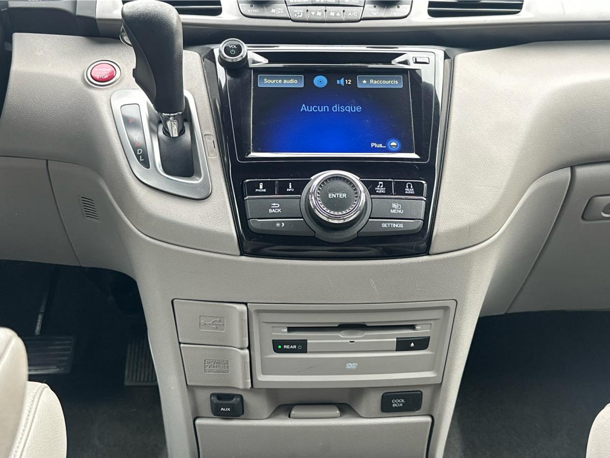 2017 Honda Odyssey EX-L  8 passengers with Rear Entertainment System Main Image