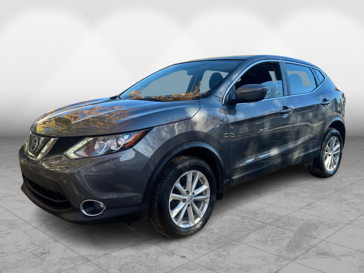2018 Nissan Qashqai AWD S CVT Main Image
