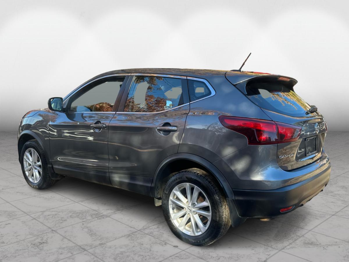 2018 Nissan Qashqai AWD S CVT Main Image