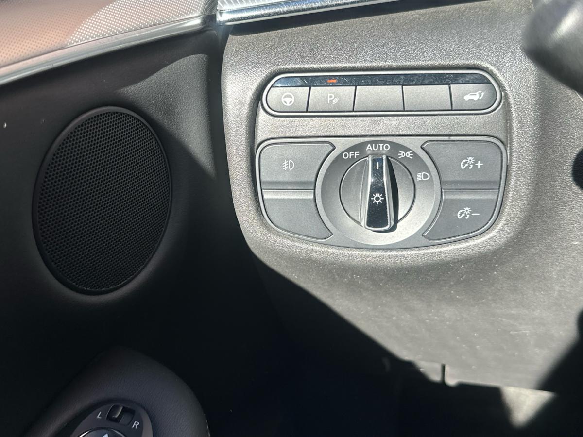 2021 Infiniti QX50 LUXE AWD Main Image