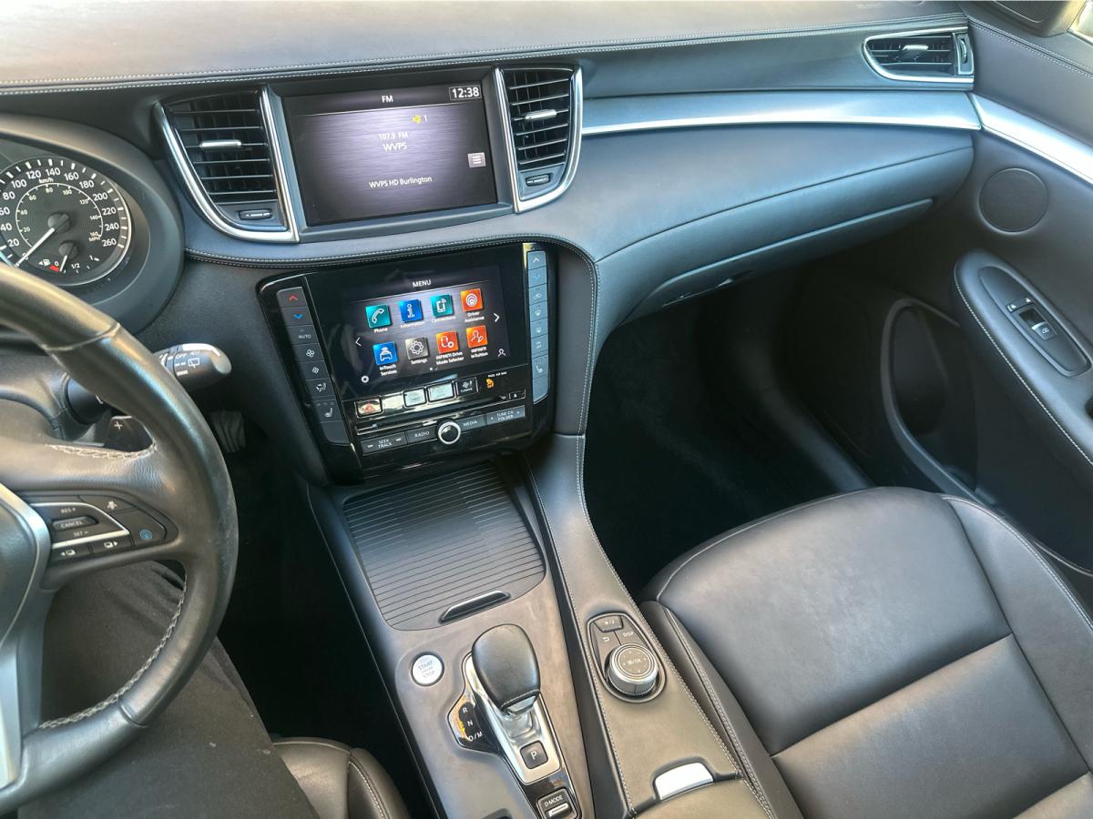 2021 Infiniti QX50 LUXE AWD Main Image