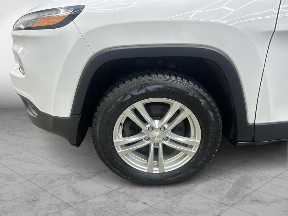 2016 Jeep Cherokee 4WD Sport Main Image