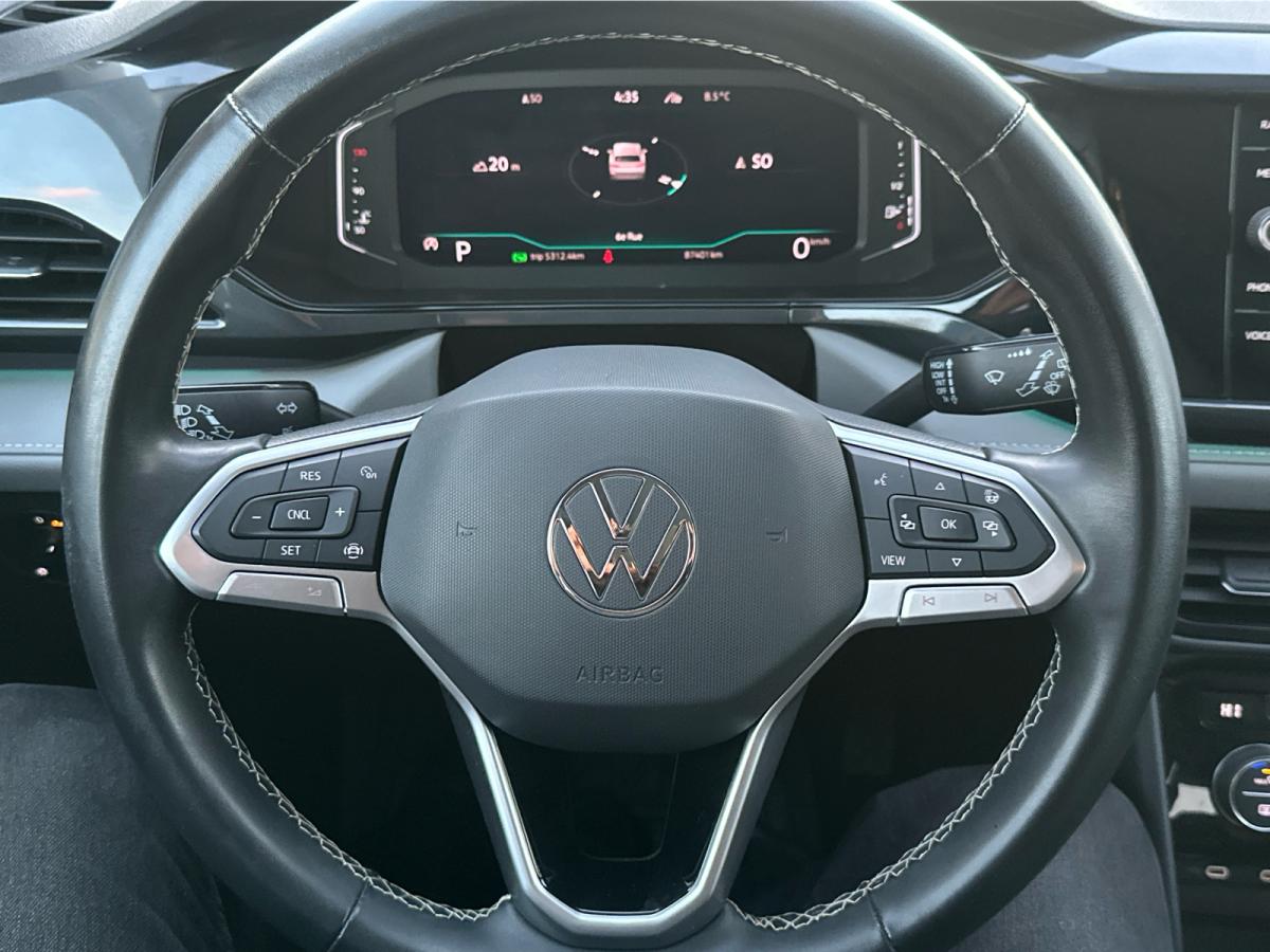 2022 Volkswagen Taos Highline 4MOTION Image principale