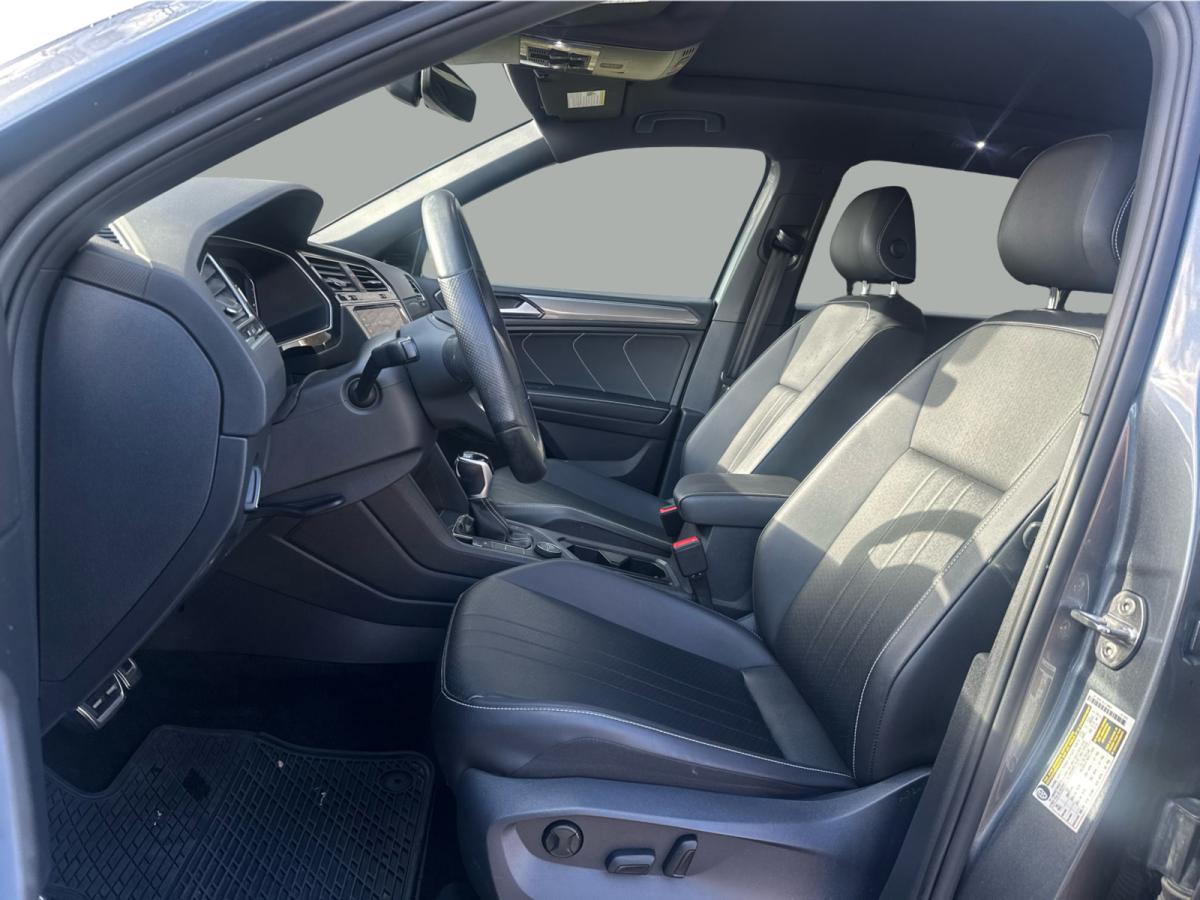2023 Volkswagen Tiguan Comfortline R-Line Black Edition 4MOTION Image principale