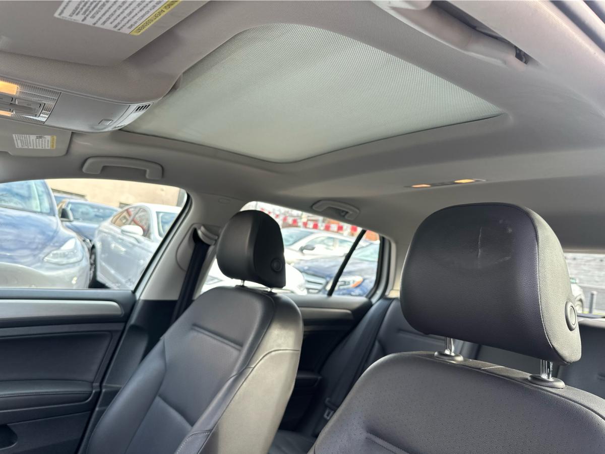 2015 Volkswagen Golf HB Man 1.8 TSI Trendline Image principale