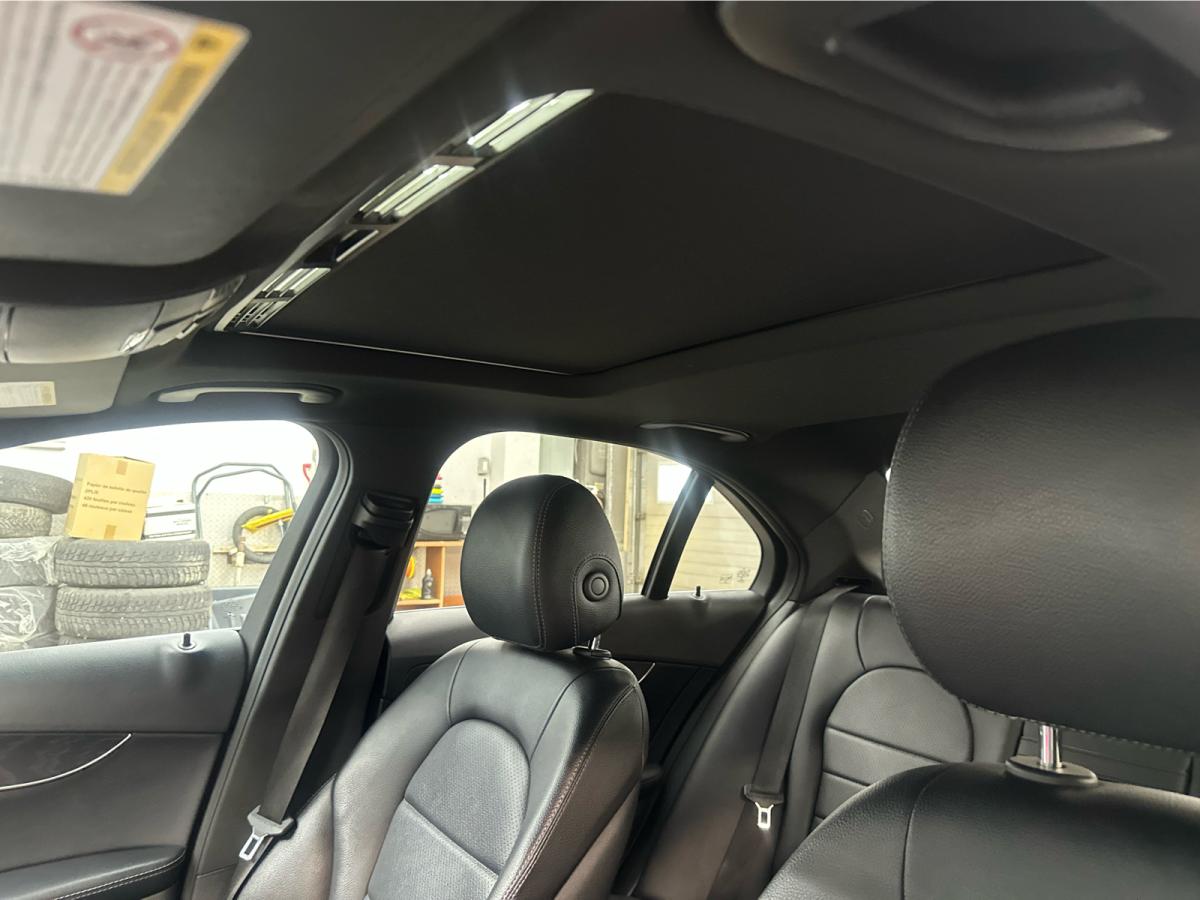 2018 Mercedes-Benz C 300 C 300 4MATIC Sedan Image principale