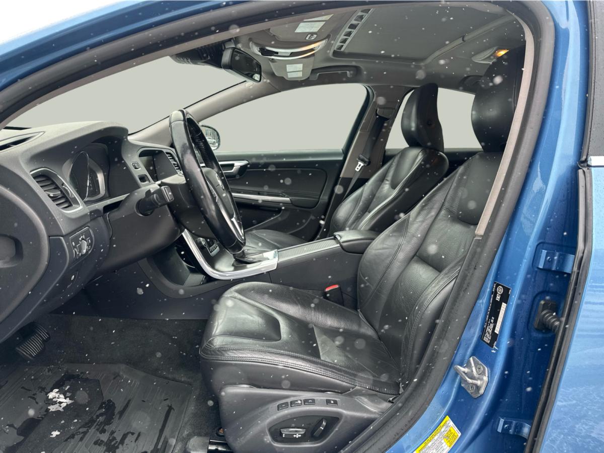 2014 Volvo S60 Sdn T5 AWD Main Image