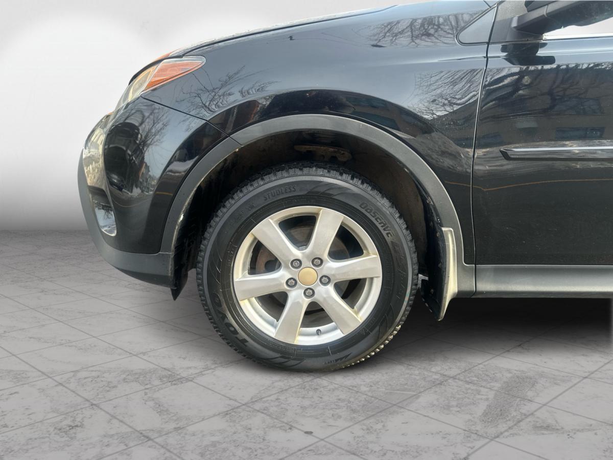 2014 Toyota RAV4 AWD  XLE Main Image