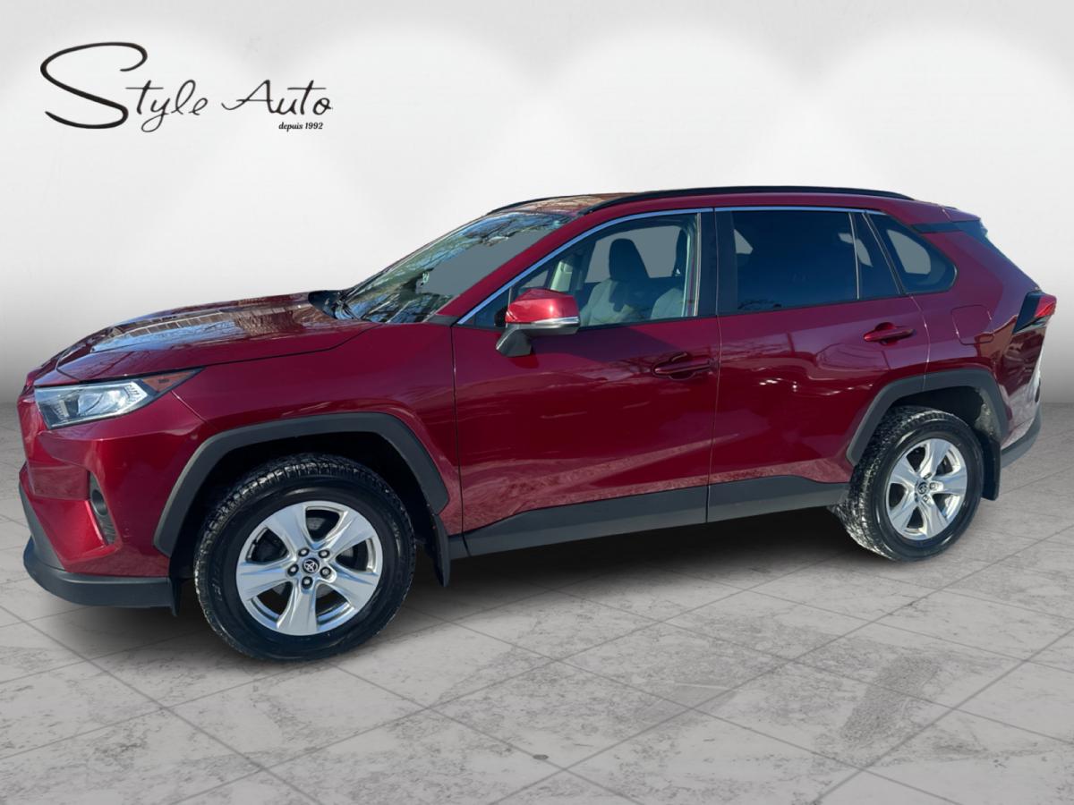 2021 Toyota RAV4 XLE AWD Image principale