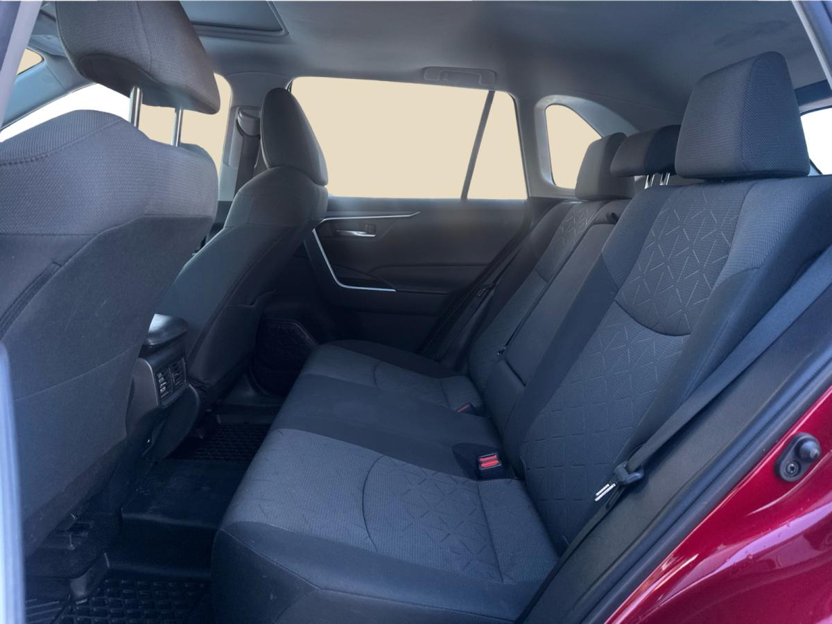 2021 Toyota RAV4 XLE AWD Image principale