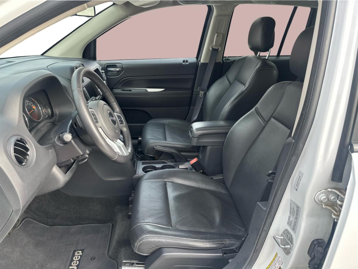 2016 Jeep Compass 4WD 4dr High Altitude Main Image