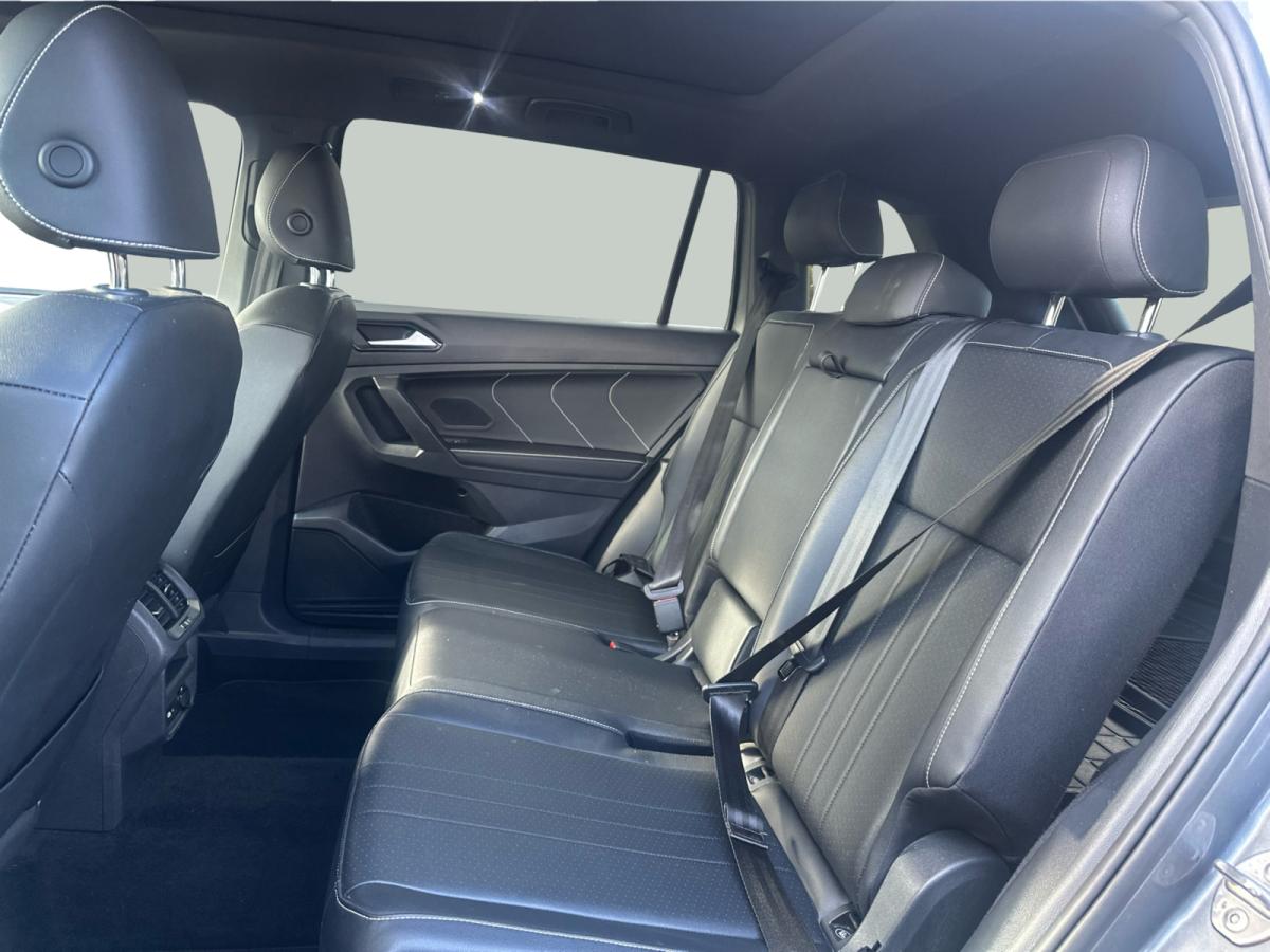 2023 Volkswagen Tiguan Comfortline R-Line Black Edition 4MOTION Image principale