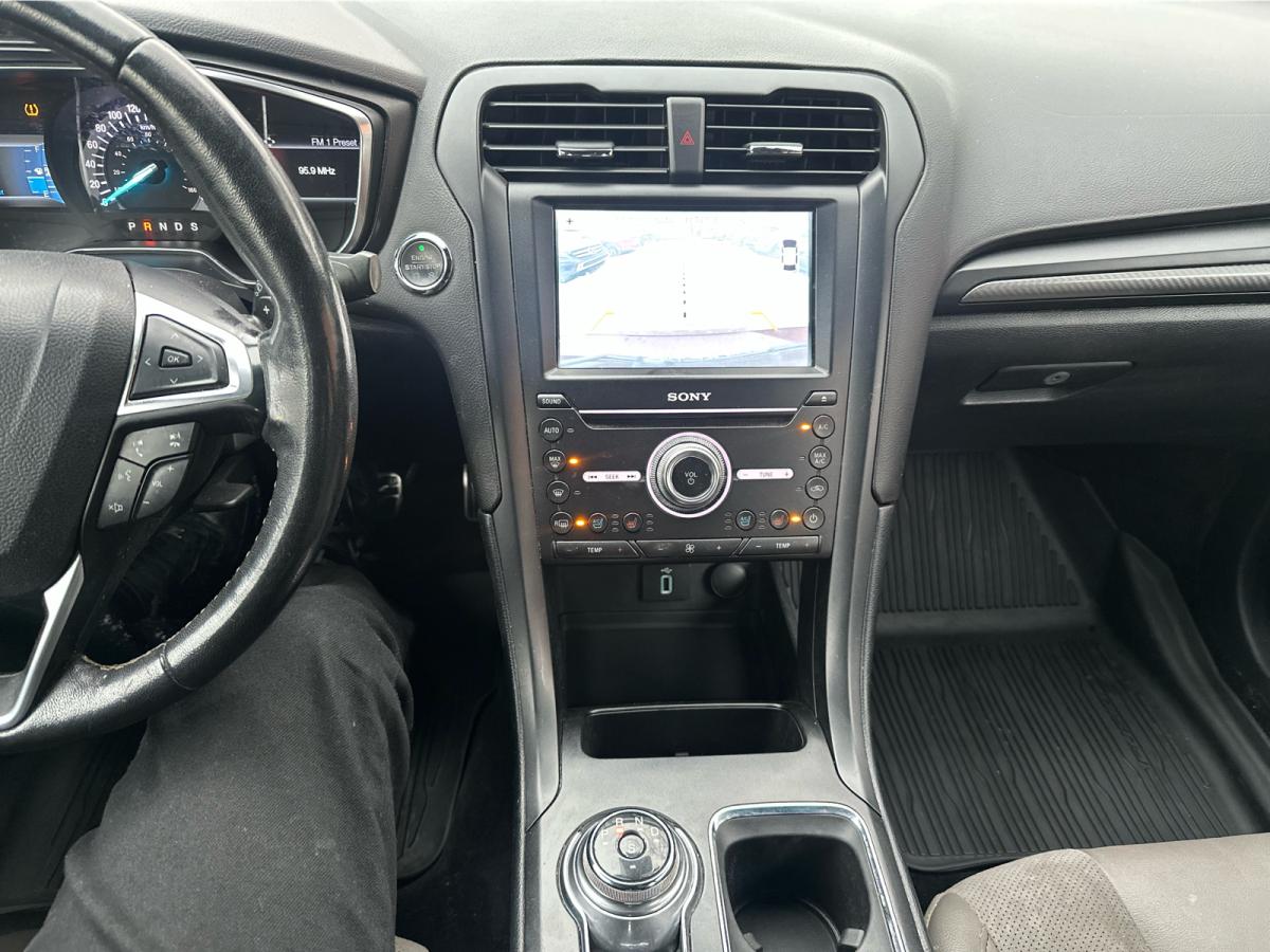 2017 Ford Fusion 4dr Sdn V6 Sport AWD Image principale