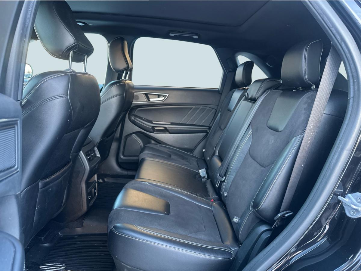 2022 Ford Edge ST AWD Image principale