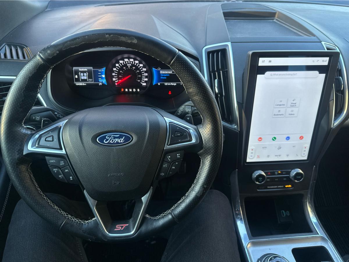 2022 Ford Edge ST AWD Image principale