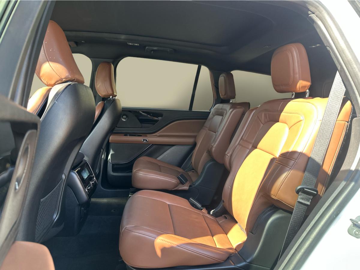 2023 Lincoln Aviator Reserve AWD 7 pass Image principale