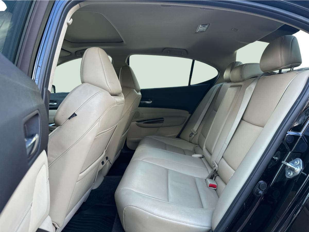 2017 Acura TLX AWD V6 Tech sedan Image principale