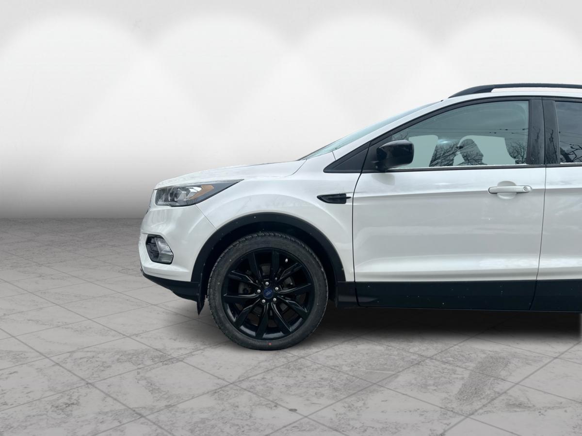 2018 Ford Escape SE 4WD Image principale