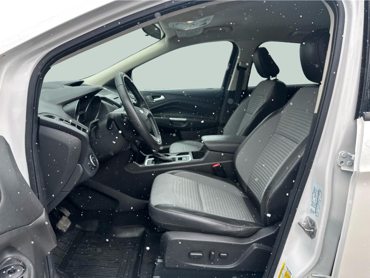 2018 Ford Escape SE 4WD Image principale