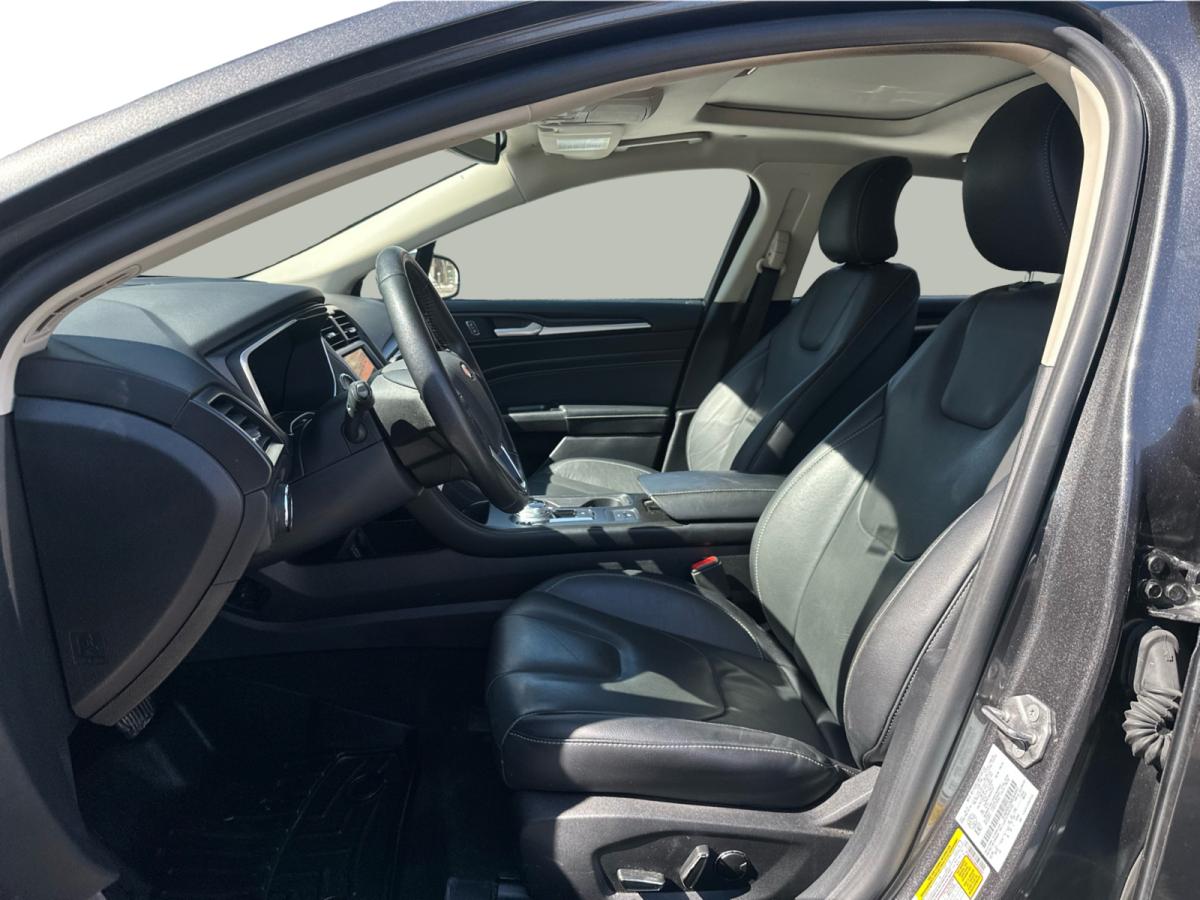 2019 Ford Fusion Energi Titanium FWD Hybride Main Image