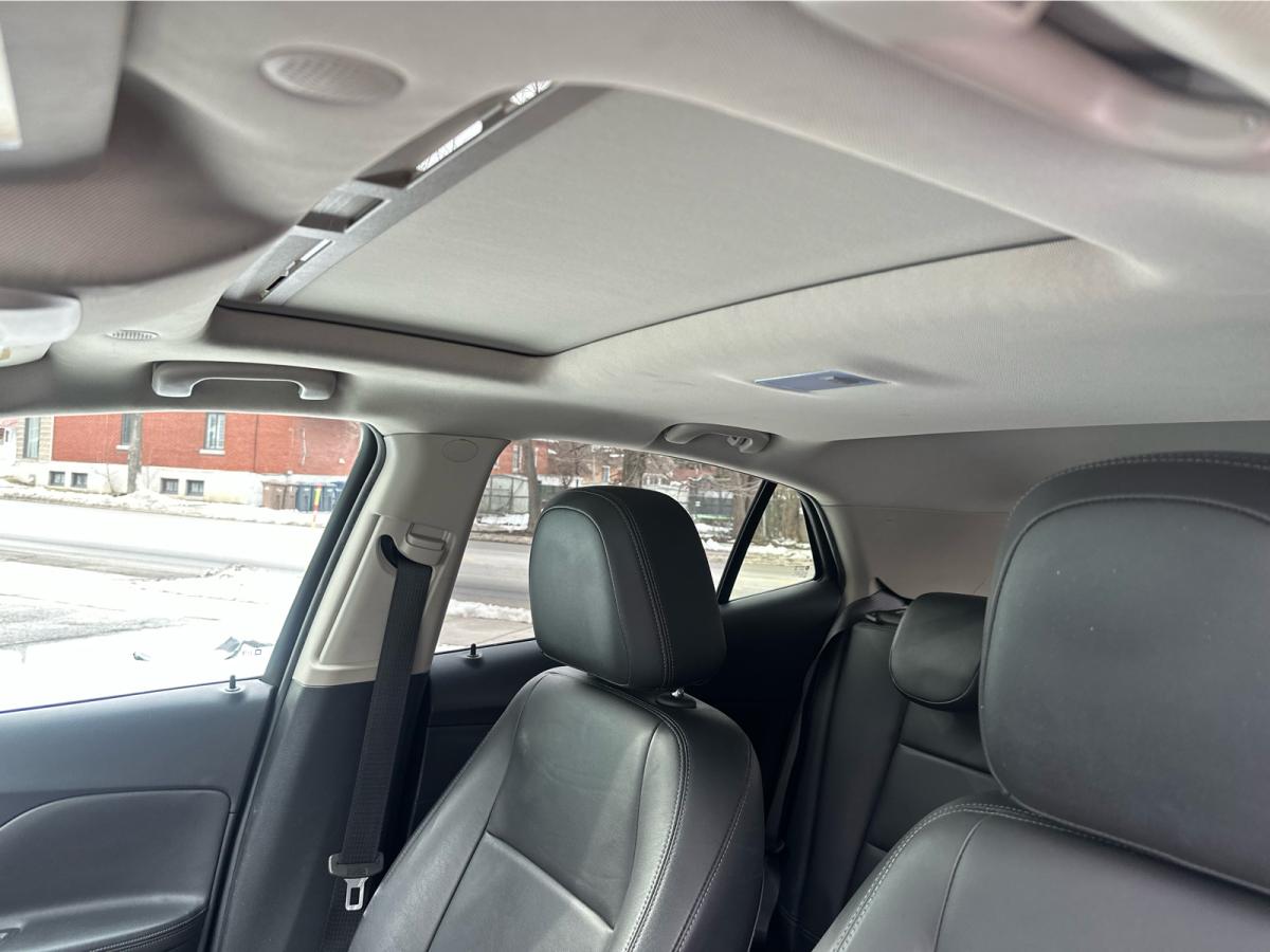 2017 Buick Encore Essence AWD Main Image