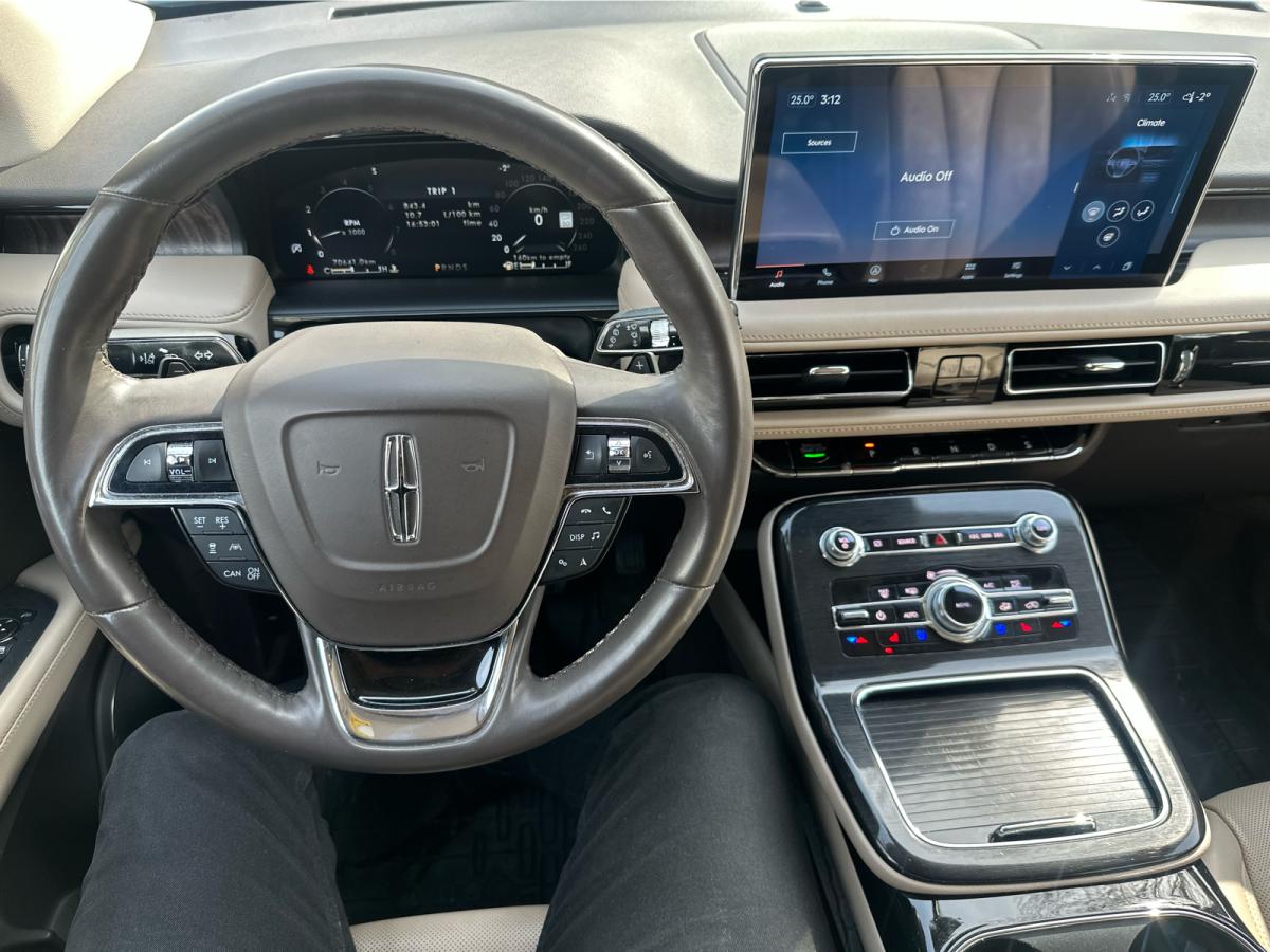 2022 Lincoln Nautilus Reserve AWD Main Image