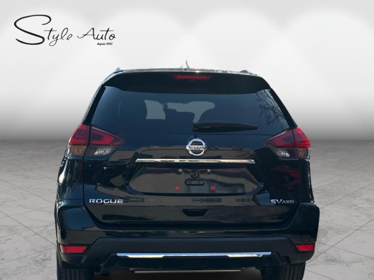 2018 Nissan Rogue AWD SV Image principale