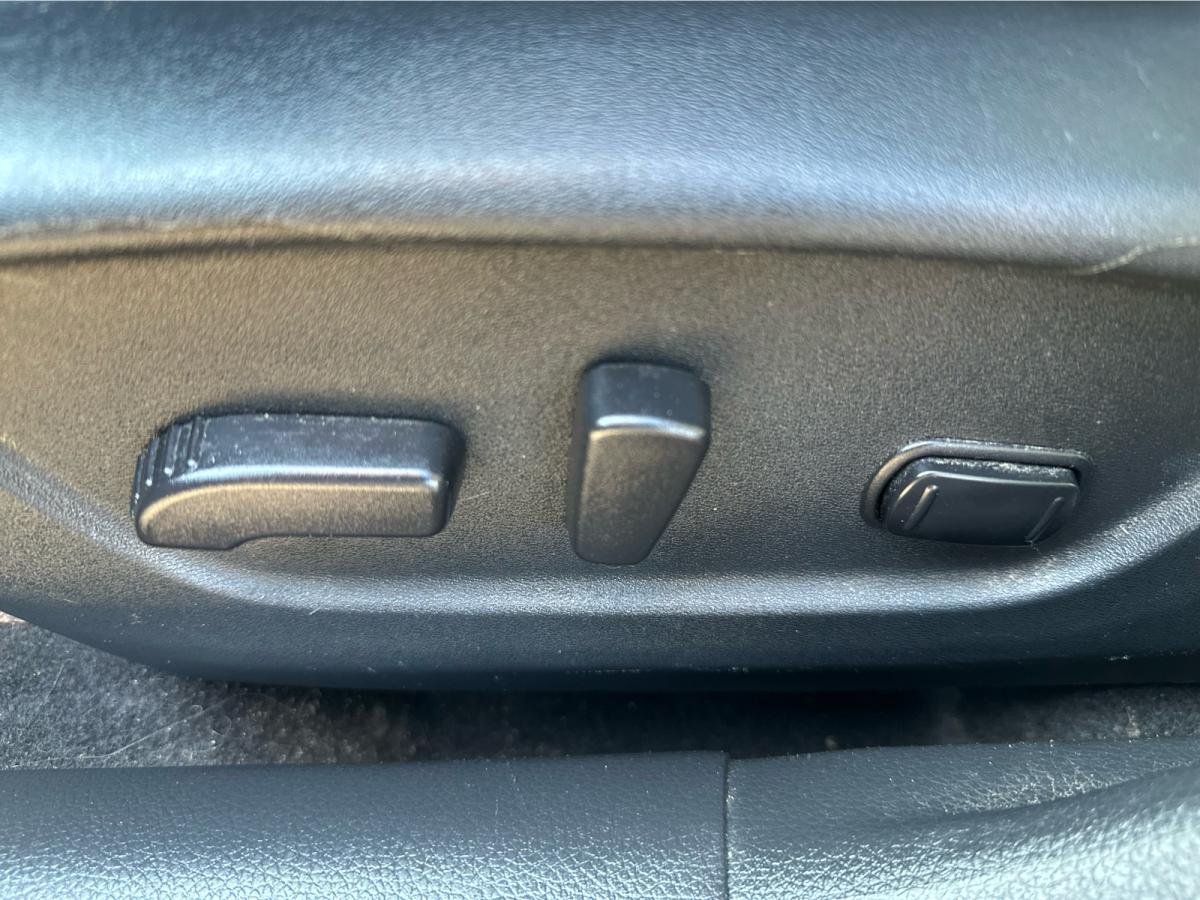 2018 Nissan Rogue AWD SV Image principale