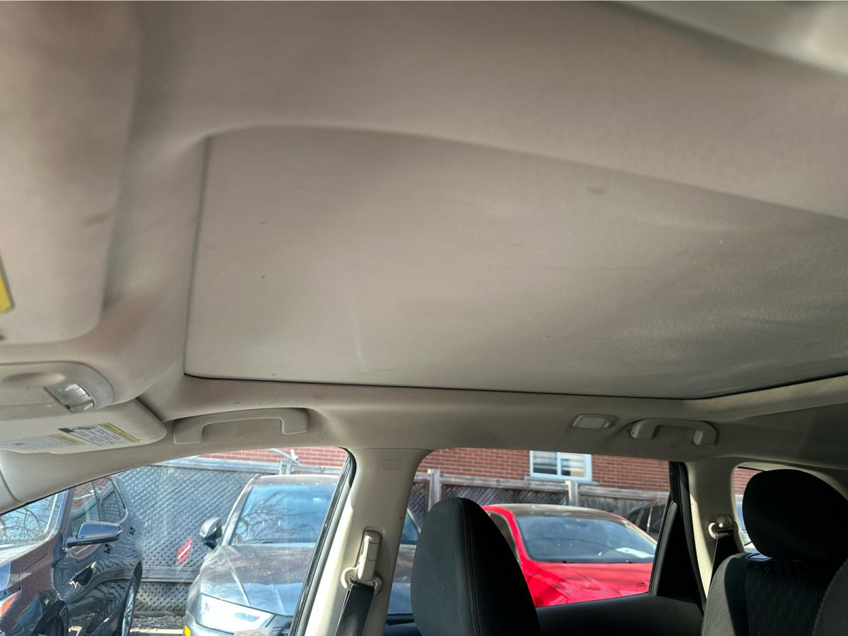 2018 Nissan Rogue AWD SV Image principale