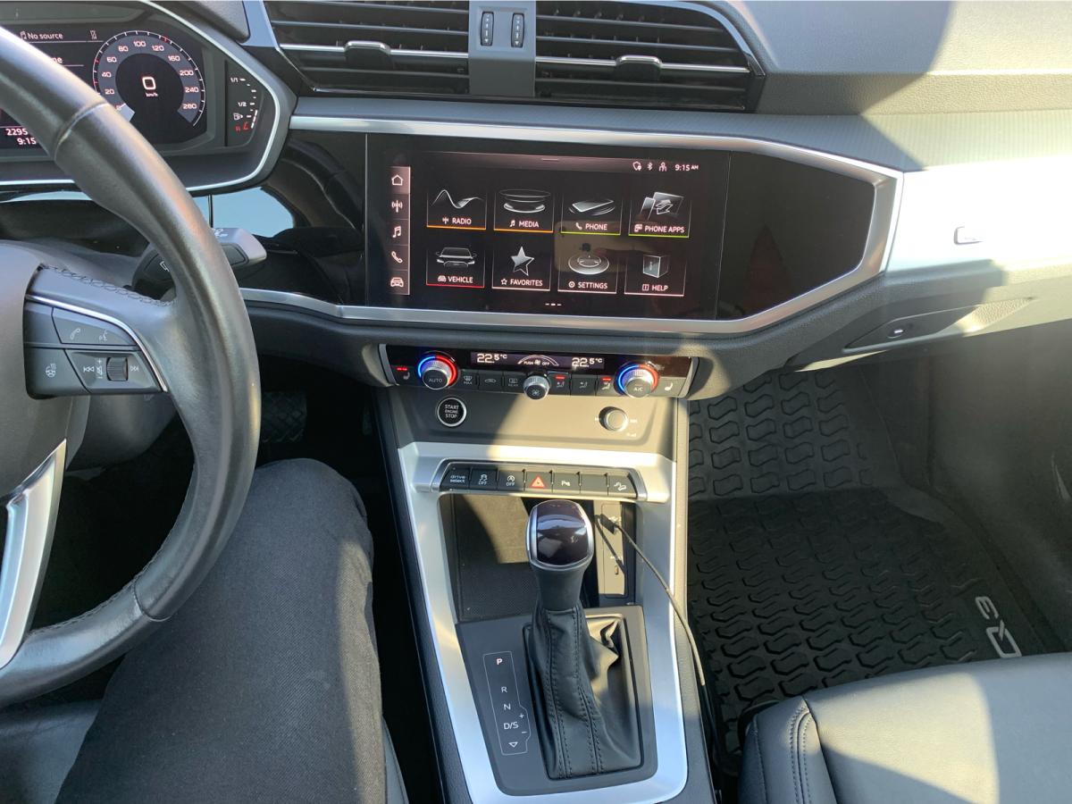 2023 Audi Q3 Komfort 40 TFSI quattro Image principale