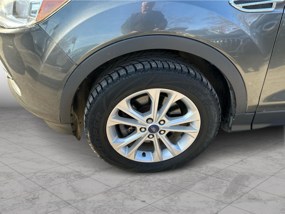 2016 Ford Escape 4WD 4dr SE Image principale