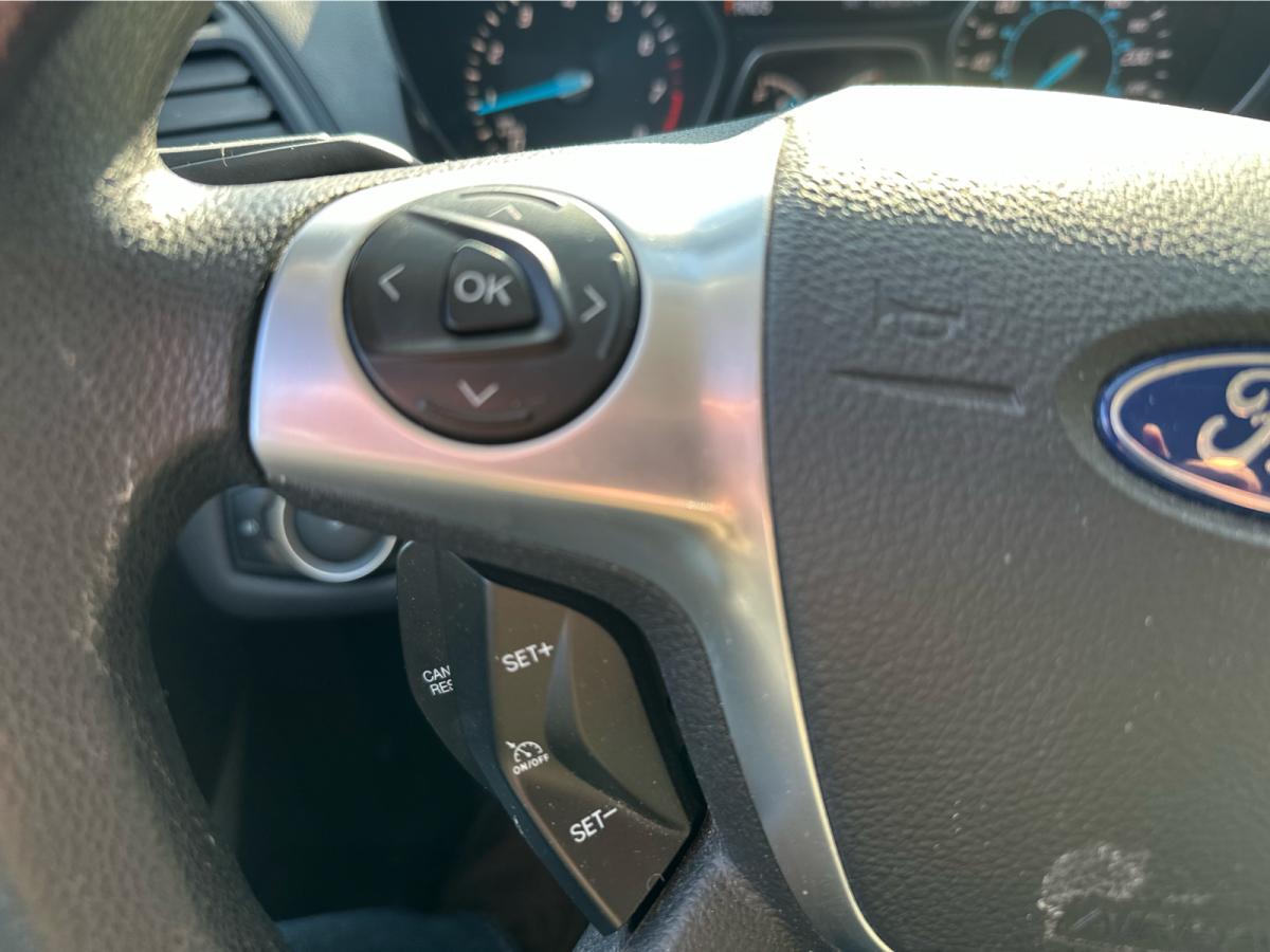 2016 Ford Escape 4WD 4dr SE Image principale