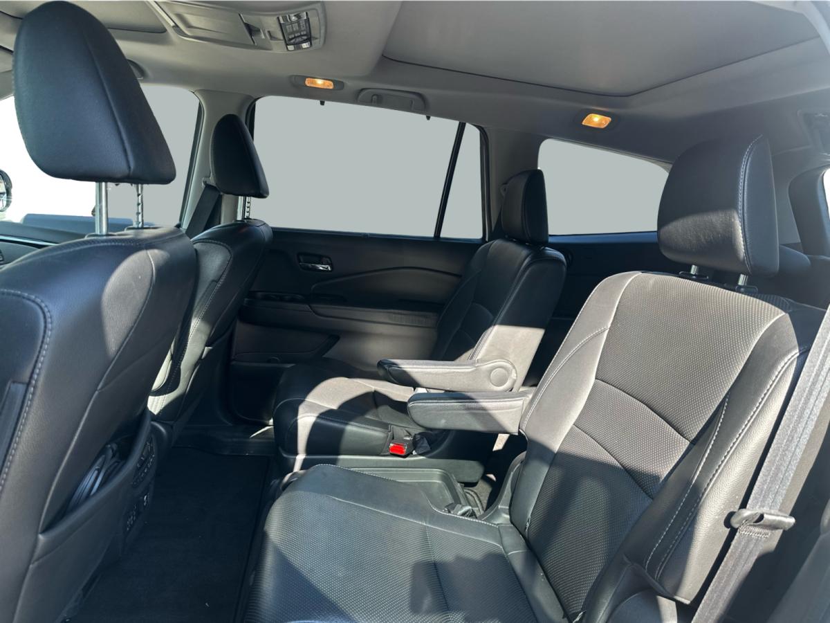 2017 Honda Pilot 4WD Touring Image principale