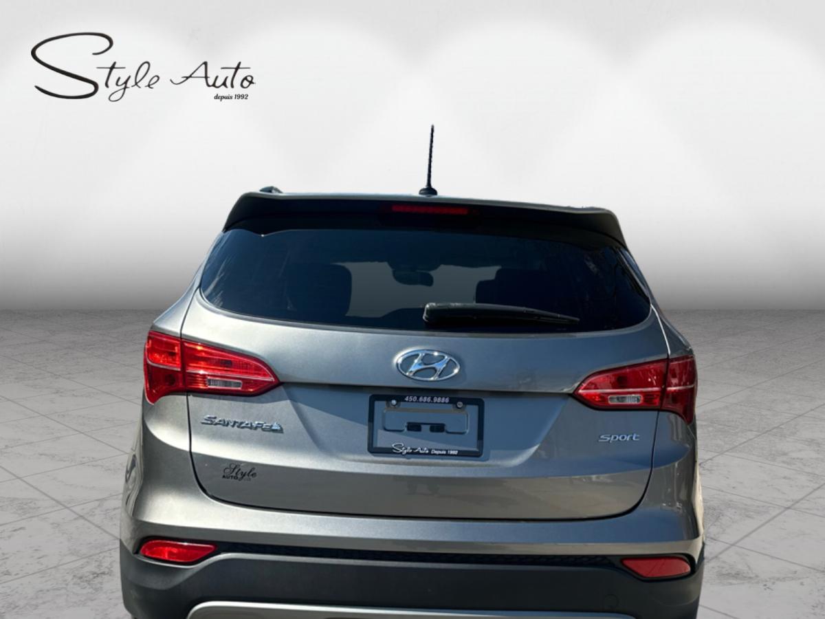 2015 Hyundai Santa Fe Sport FWD 4dr 2.4L Image principale