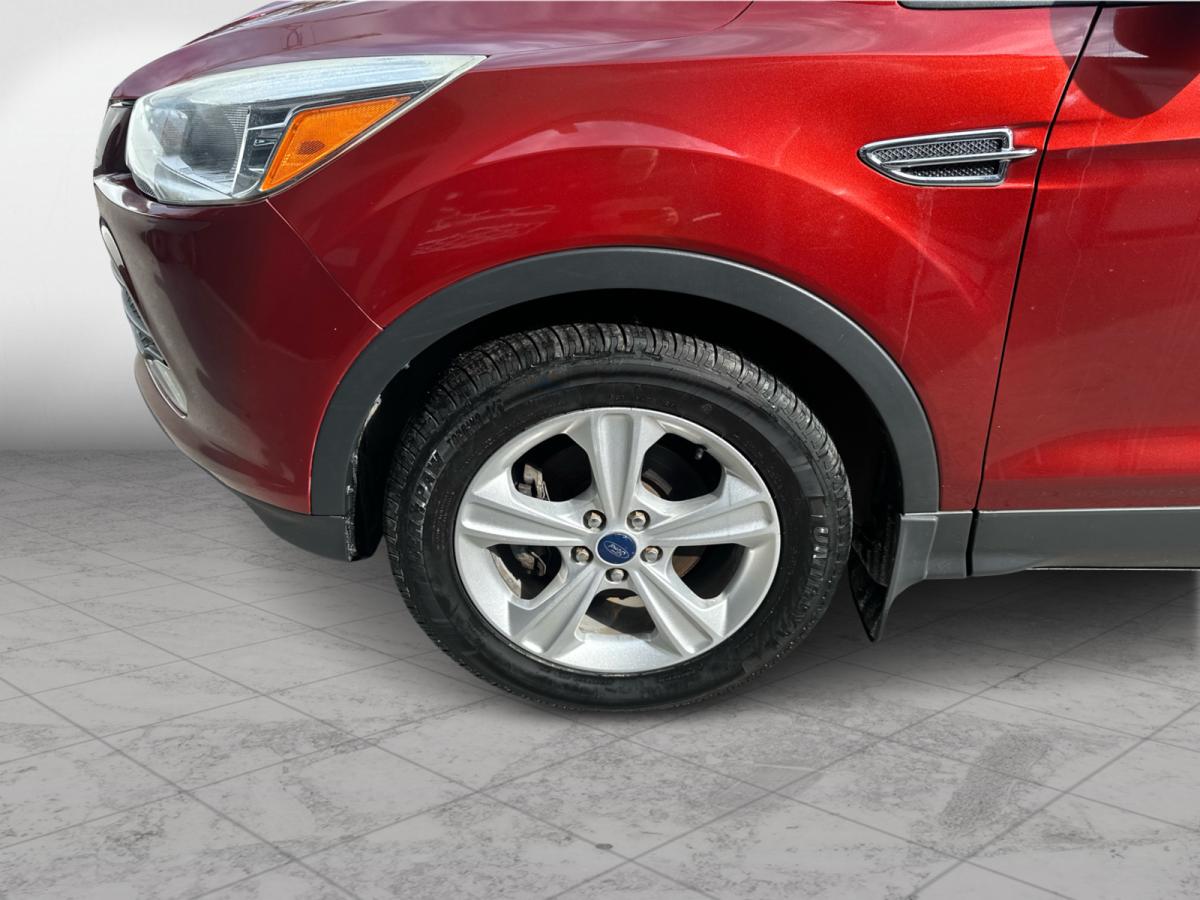 2015 Ford Escape 4dr SE Image principale